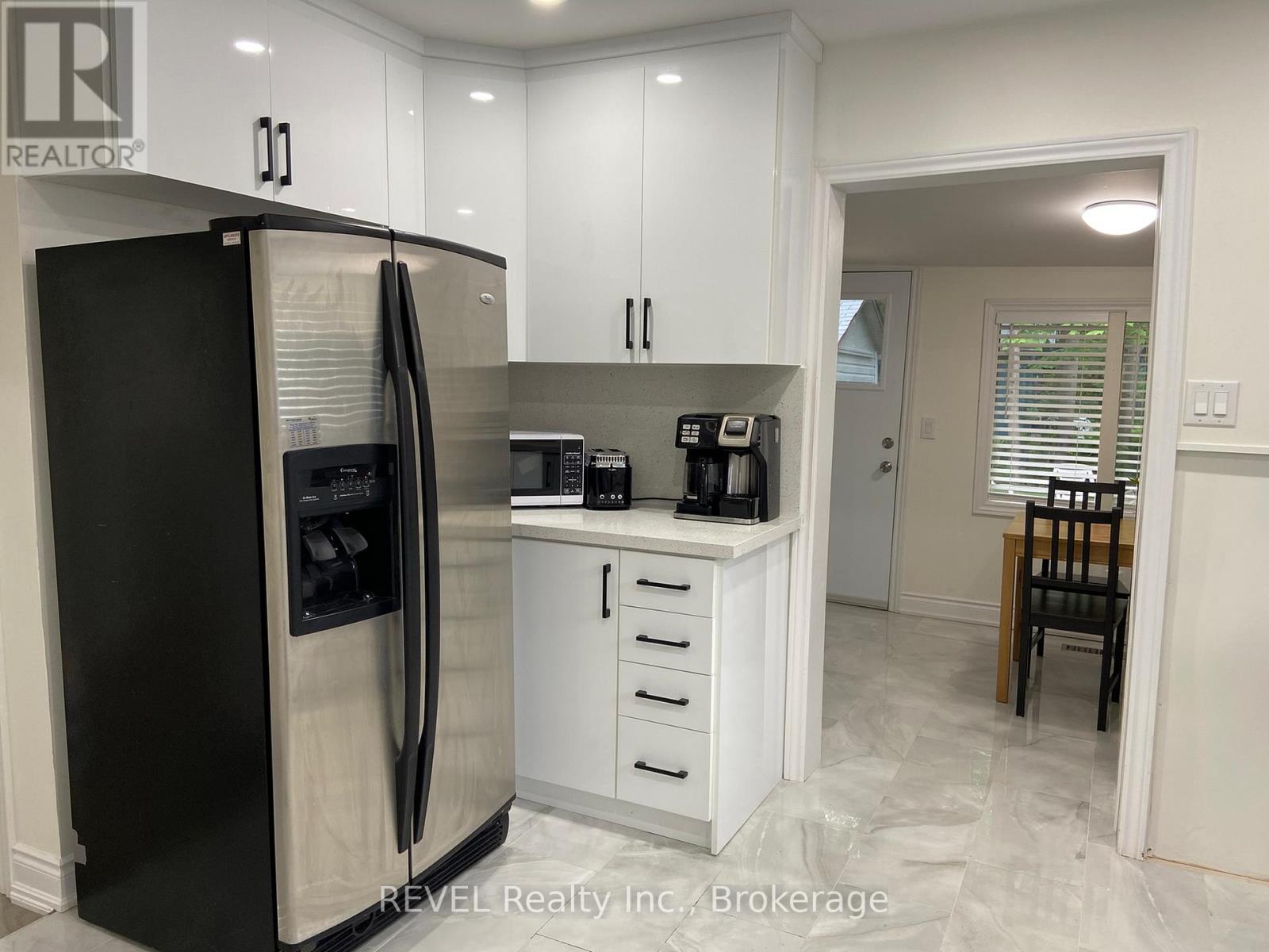 3184 Mosley Street, Wasaga Beach, Ontario  L9Z 1V4 - Photo 11 - S13530924