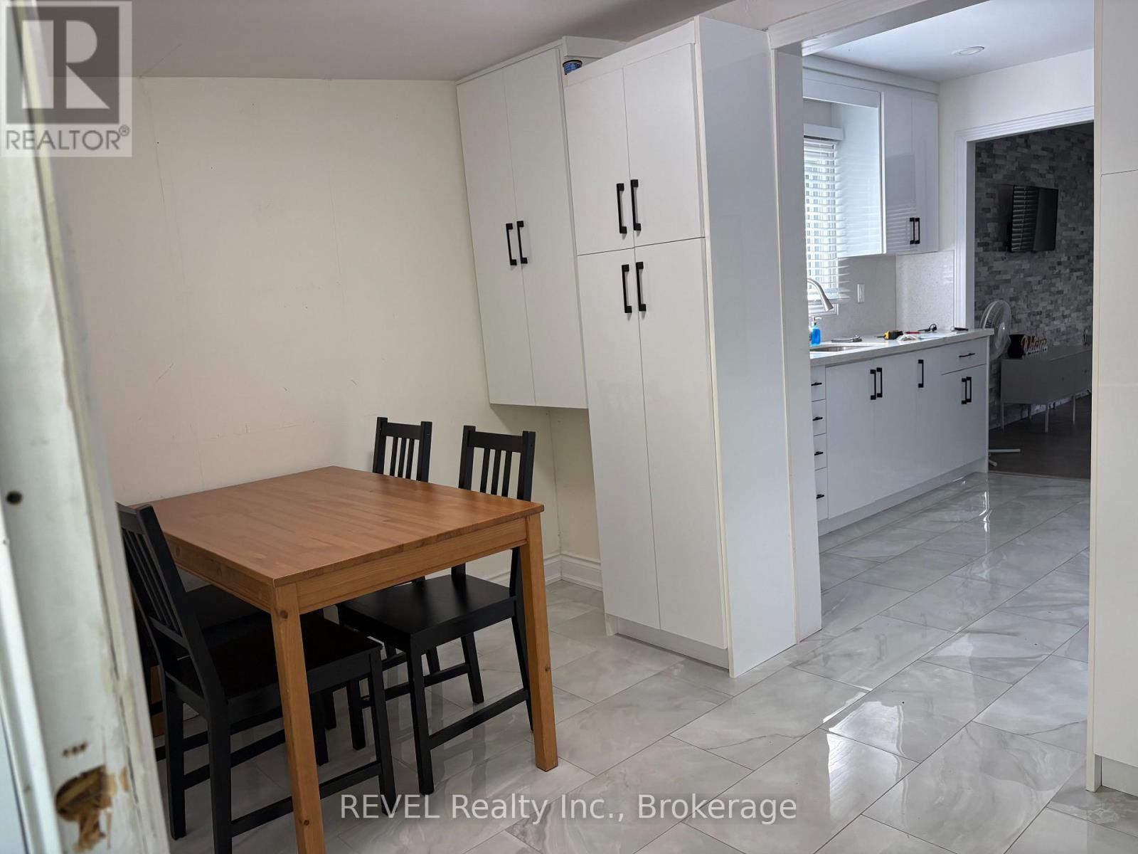 3184 Mosley Street, Wasaga Beach, Ontario  L9Z 1V4 - Photo 12 - S13530924
