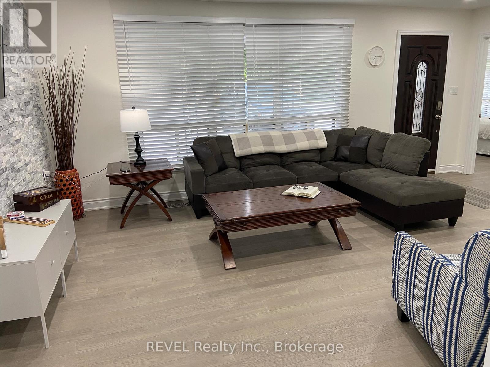 3184 Mosley Street, Wasaga Beach, Ontario  L9Z 1V4 - Photo 6 - S13530924