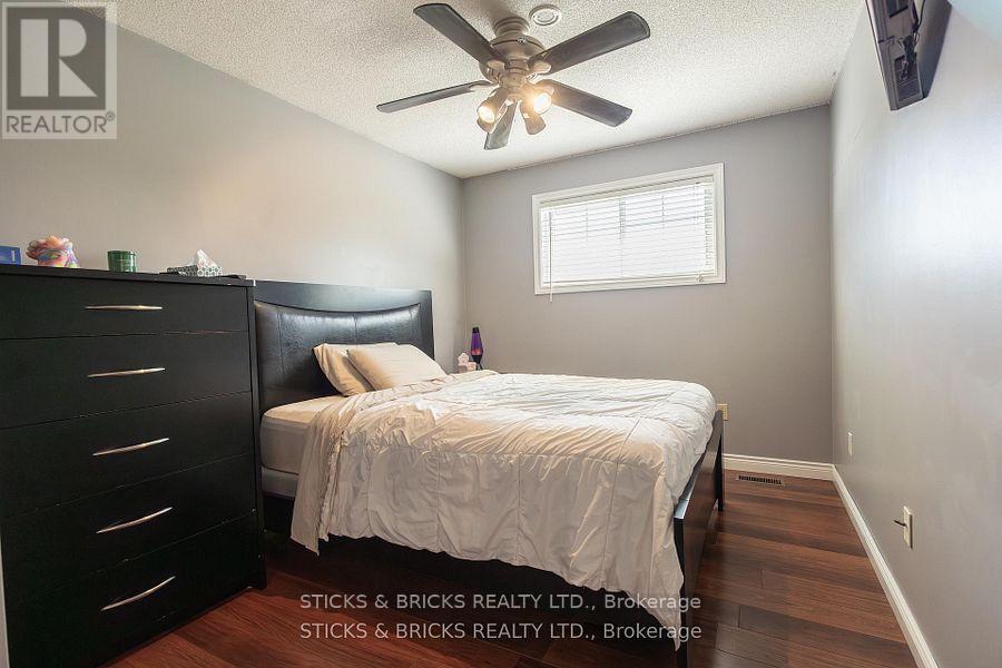 8238 Lexington Court, Niagara Falls, Ontario  L2H 1W4 - Photo 12 - X13531024