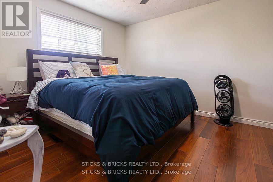 8238 Lexington Court, Niagara Falls, Ontario  L2H 1W4 - Photo 13 - X13531024
