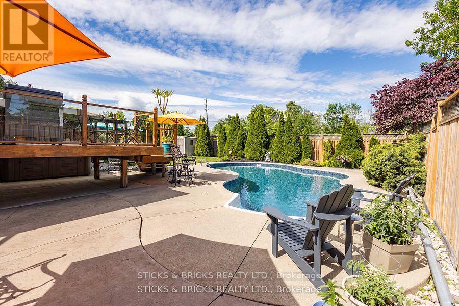 8238 Lexington Court, Niagara Falls, Ontario  L2H 1W4 - Photo 29 - X13531024