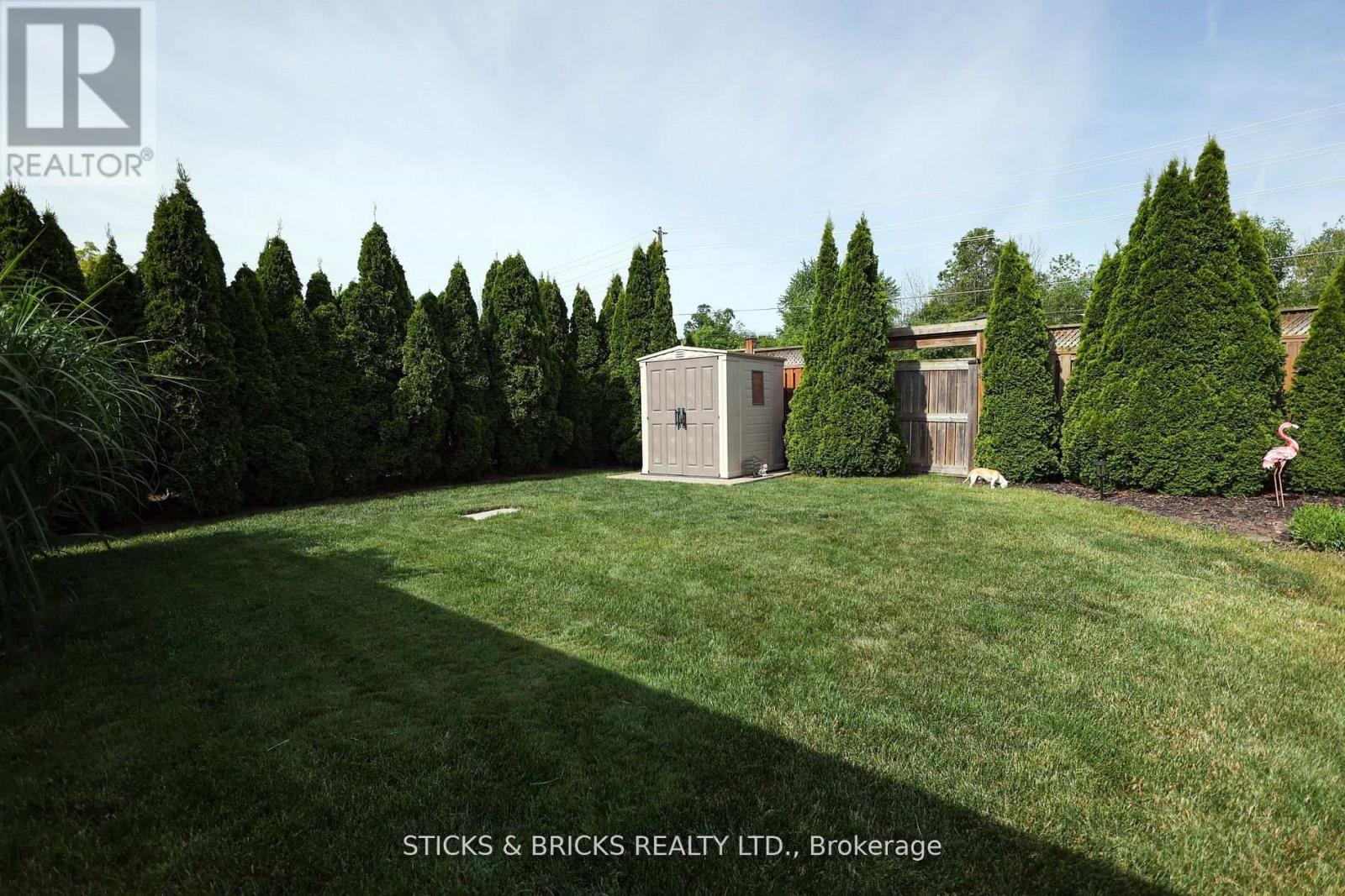 8238 Lexington Court, Niagara Falls, Ontario  L2H 1W4 - Photo 34 - X13531024