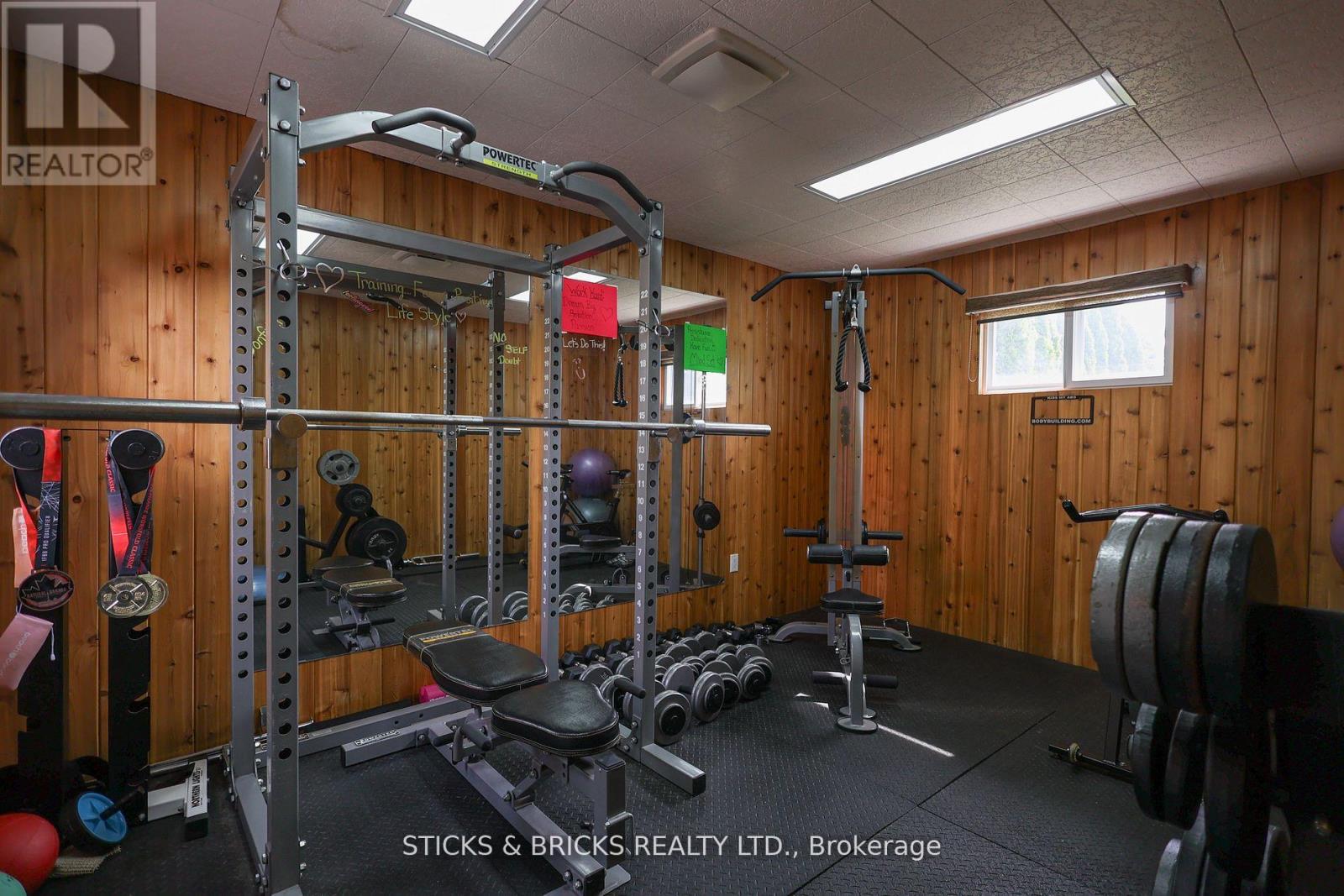 8238 Lexington Court, Niagara Falls, Ontario  L2H 1W4 - Photo 36 - X13531024
