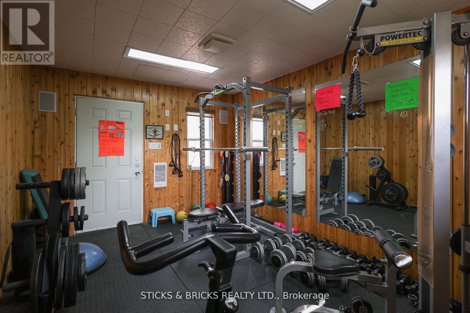 8238 Lexington Court, Niagara Falls, Ontario  L2H 1W4 - Photo 37 - X13531024
