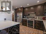 8238 Lexington Court, Niagara Falls, Ontario  L2H 1W4 - Photo 9 - X13531024