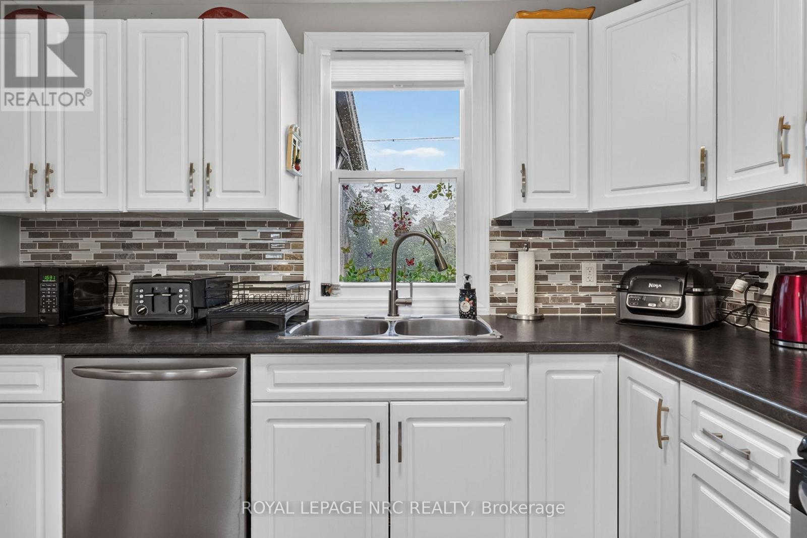 63 Oakwood Street, Port Colborne, Ontario  L3K 5G1 - Photo 11 - X13531616