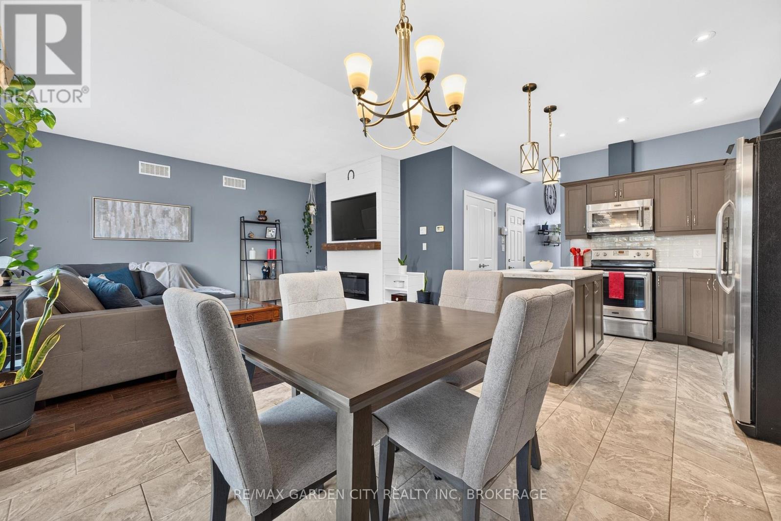 6569 Frederica Street, Niagara Falls, Ontario  L2G 1E1 - Photo 12 - X13531846