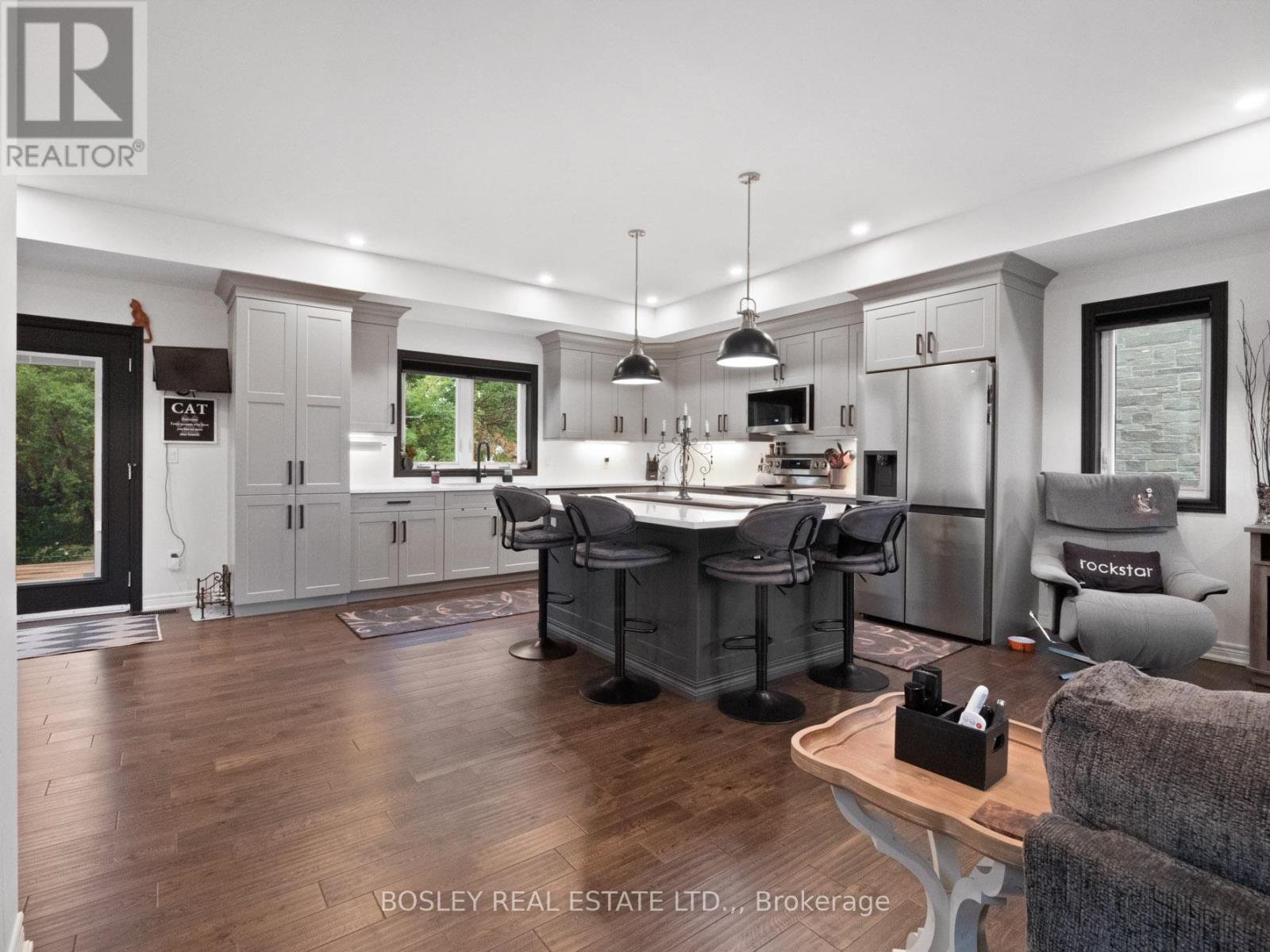 25 Haight Street, St. Catharines, Ontario  L2P 2M2 - Photo 9 - X13532624
