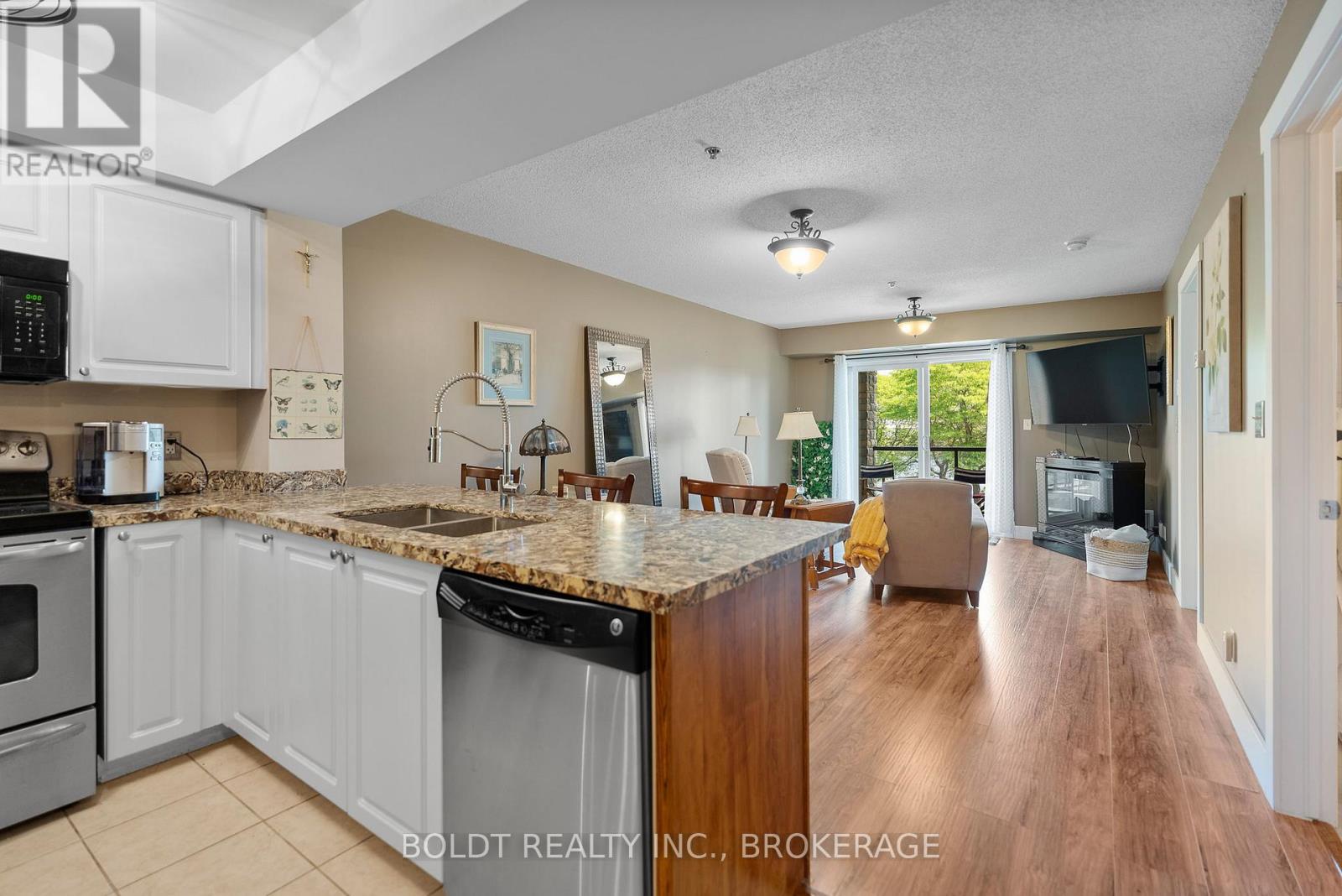 1214 - 330 Prince Charles Drive S, Welland, Ontario  L3C 7B3 - Photo 16 - X13532686