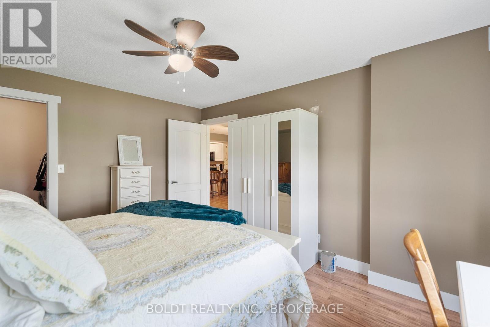 1214 - 330 Prince Charles Drive S, Welland, Ontario  L3C 7B3 - Photo 23 - X13532686