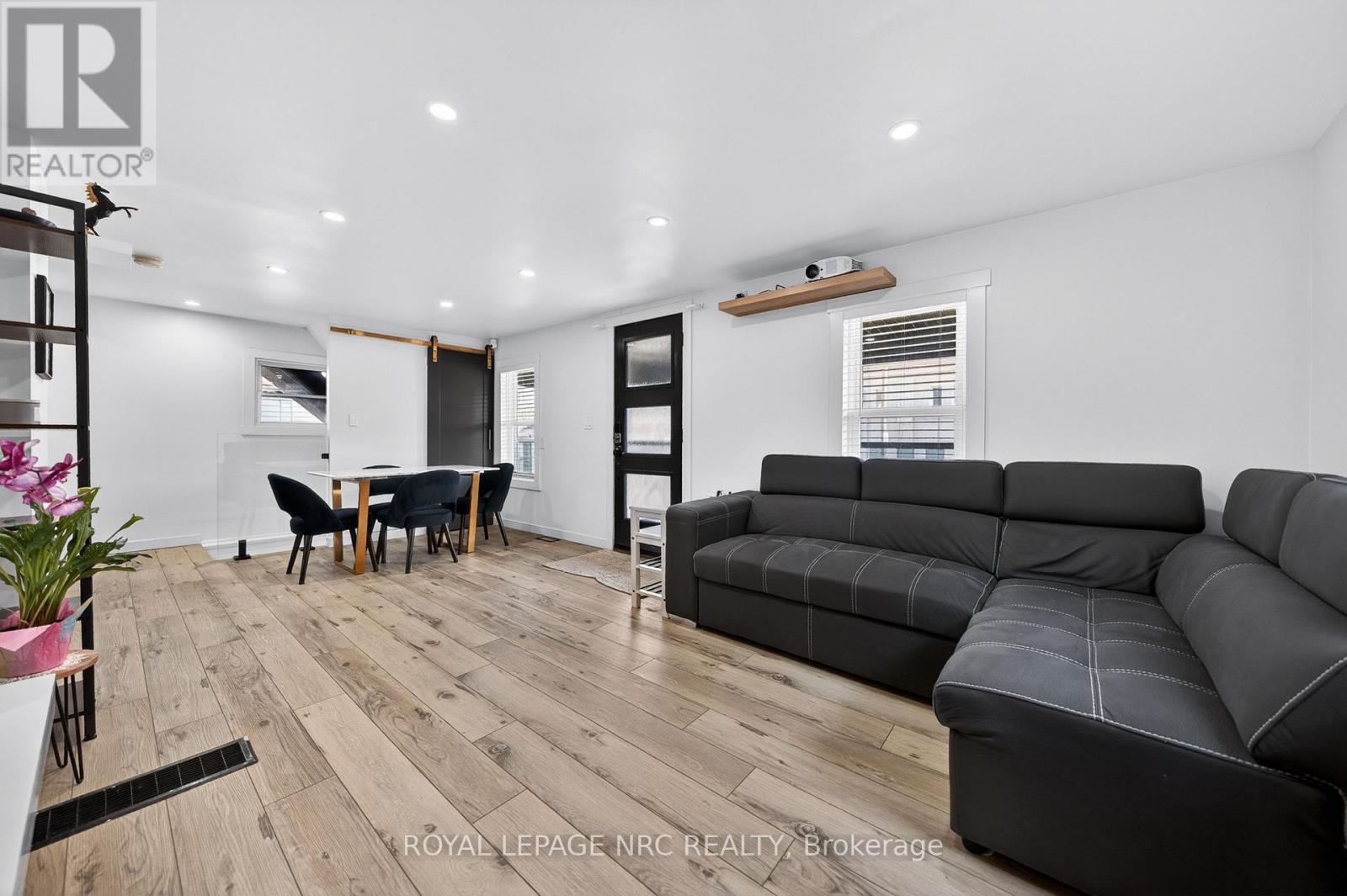 56 Decew Street, Port Colborne, Ontario  L3K 1C1 - Photo 6 - X13532958