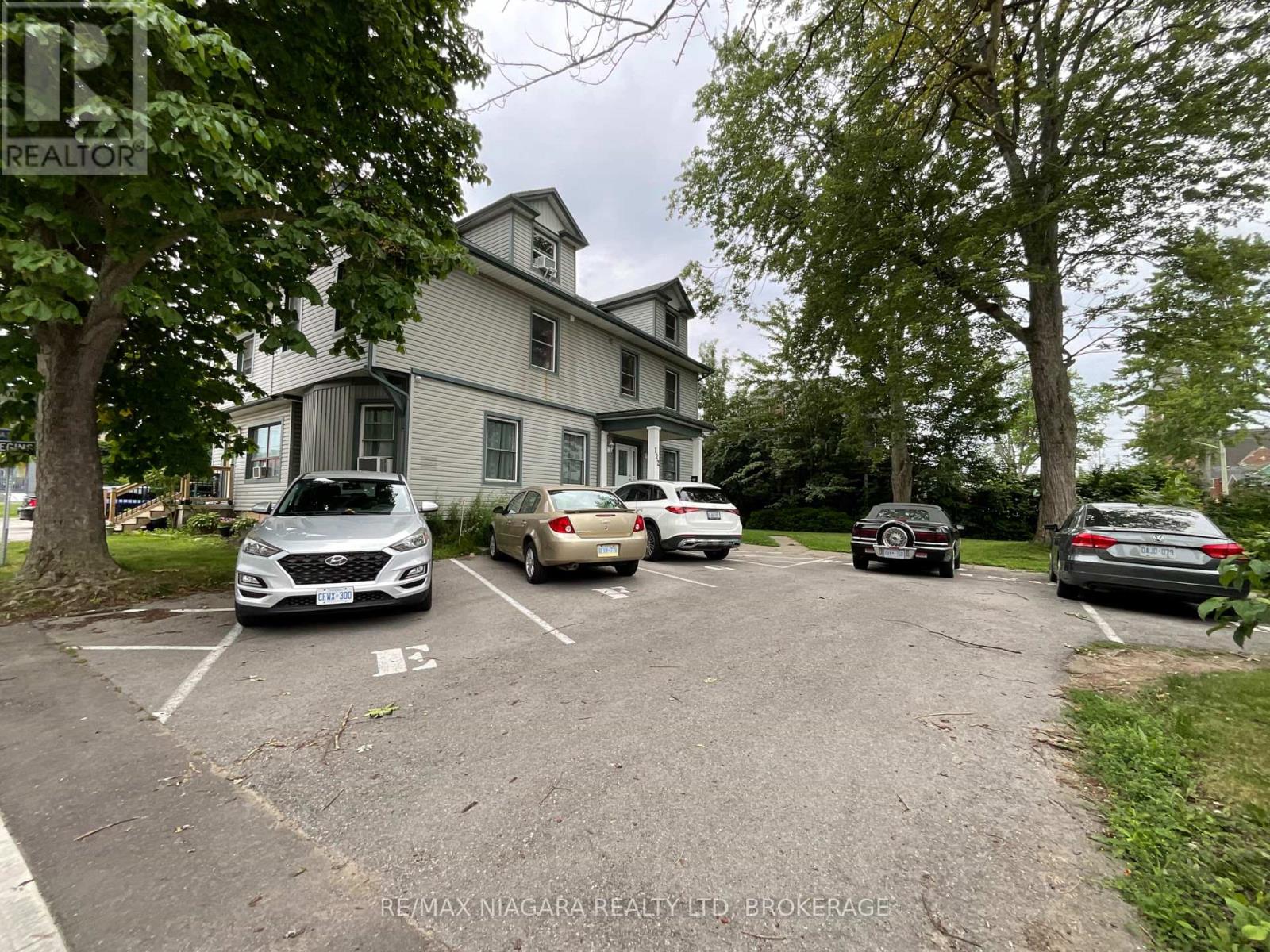 3 - 122 Hellems Avenue, Welland, Ontario  L3B 3B3 - Photo 3 - X13533580