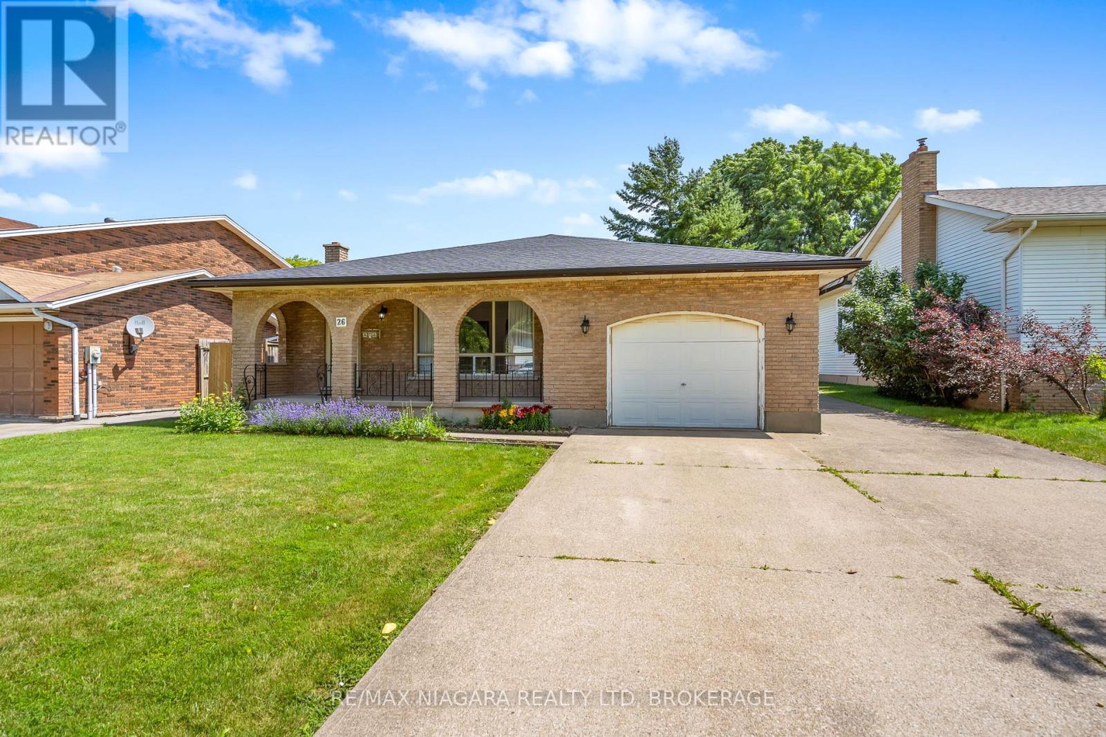 26 Forster Avenue, Thorold, Ontario  L2V 4J5 - Photo 2 - X13534340