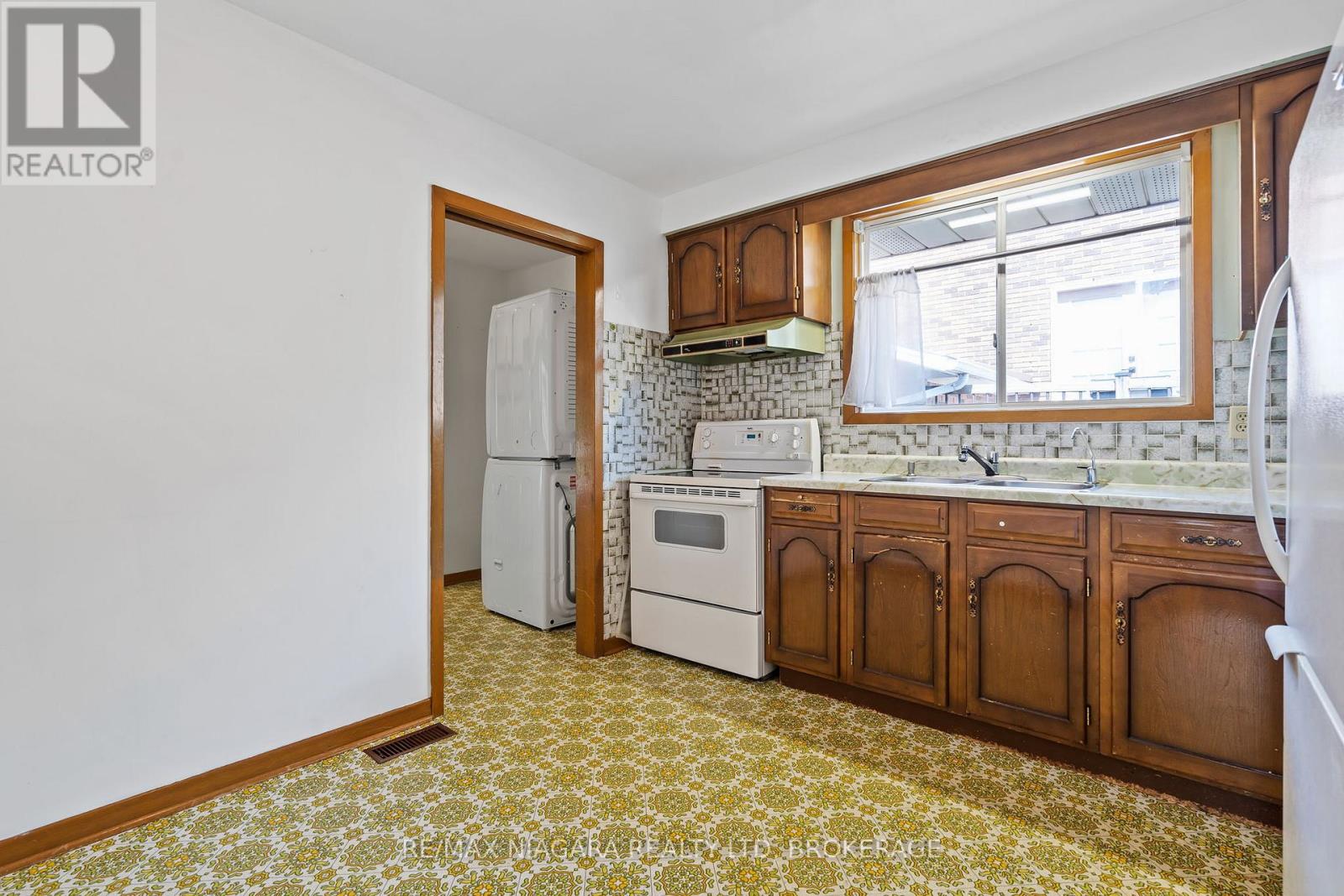 26 Forster Avenue, Thorold, Ontario  L2V 4J5 - Photo 8 - X13534340