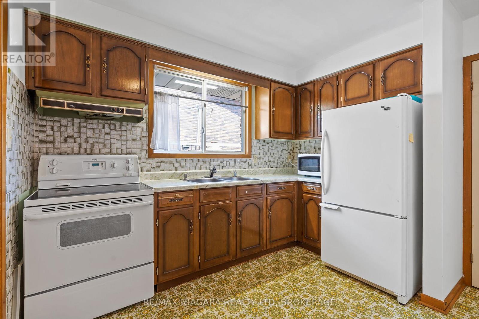 26 Forster Avenue, Thorold, Ontario  L2V 4J5 - Photo 9 - X13534340