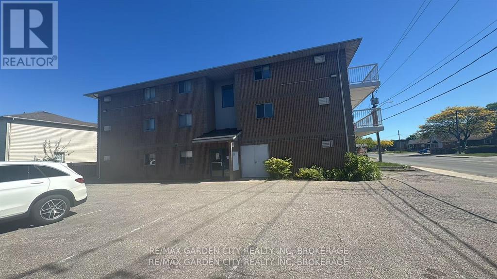 301 - 210 Pelham Road, St. Catharines, Ontario  L2S 1W9 - Photo 5 - X13535124