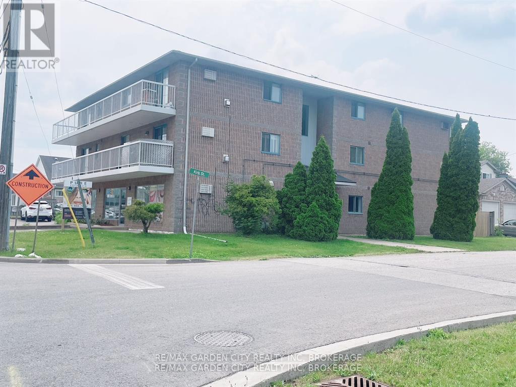 101 - 210 Pelham Road, St. Catharines, Ontario  L2S 1W9 - Photo 2 - X13535128