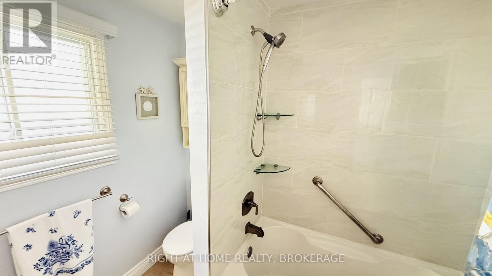 94 Wellington Street, Welland, Ontario  L3B 1B1 - Photo 13 - X13535360
