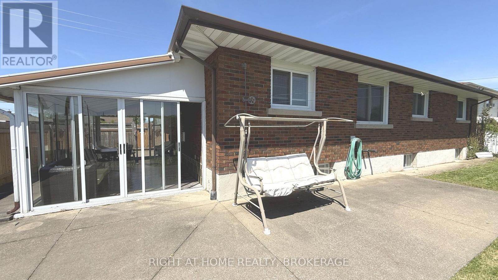 94 Wellington Street, Welland, Ontario  L3B 1B1 - Photo 18 - X13535360