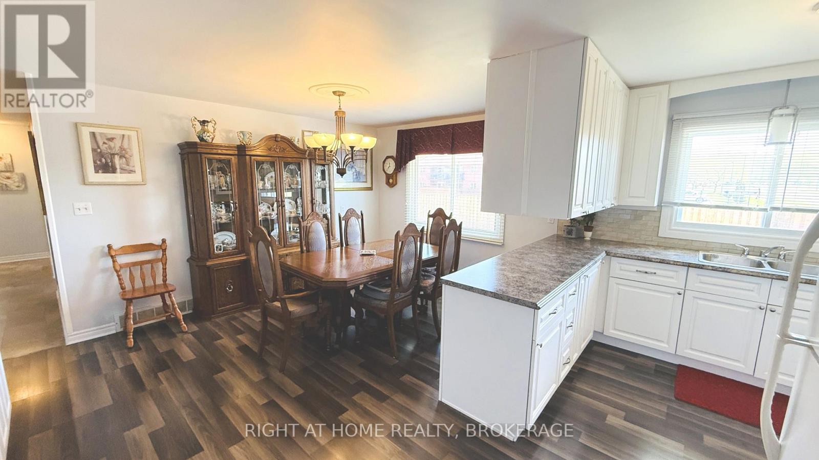 94 Wellington Street, Welland, Ontario  L3B 1B1 - Photo 5 - X13535360