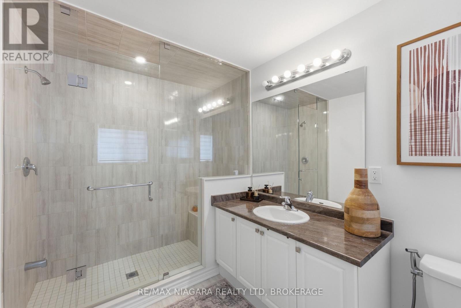 56 Sapphire Way, Thorold, Ontario  L2V 0B8 - Photo 24 - X13535440