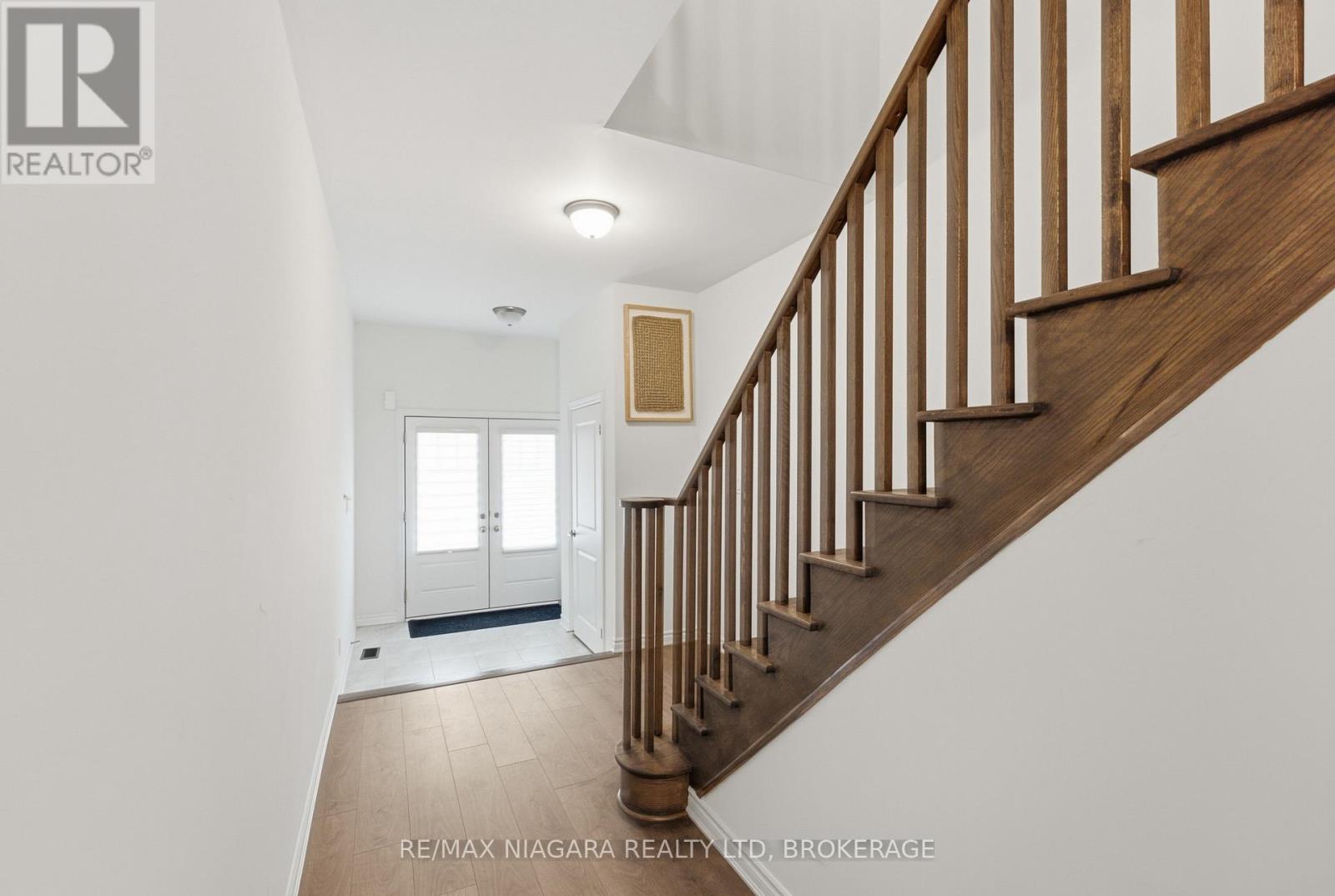 56 Sapphire Way, Thorold, Ontario  L2V 0B8 - Photo 5 - X13535440