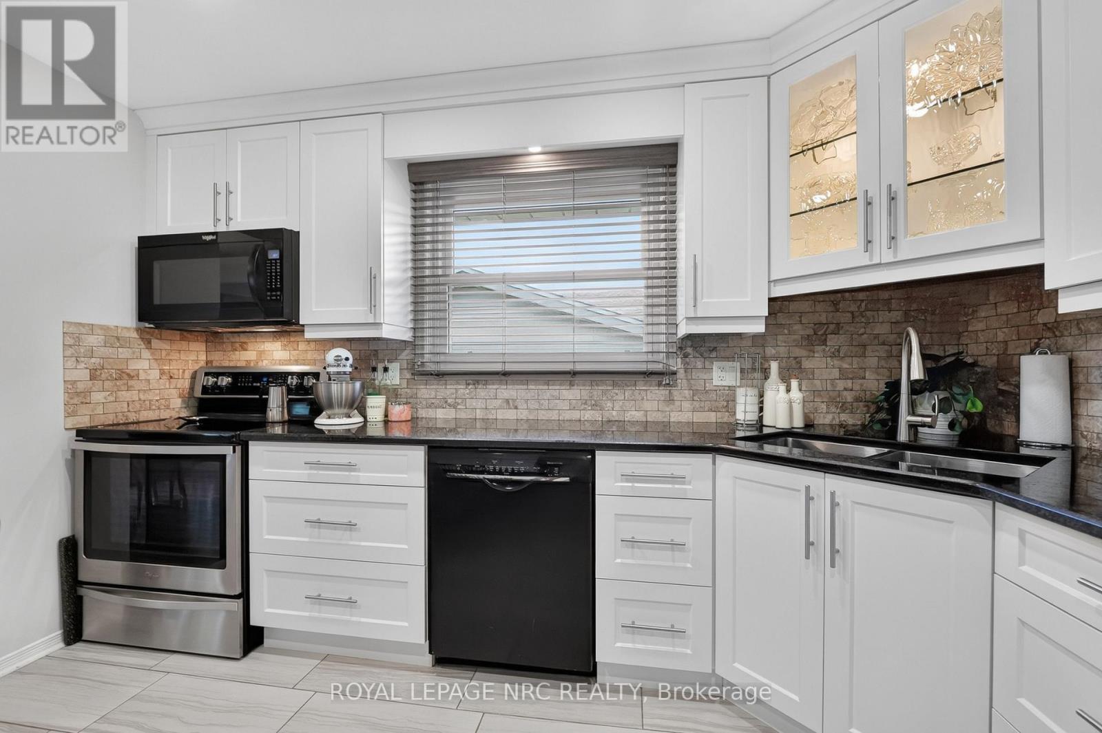 22 Jeanette Drive, St. Catharines, Ontario  L2N 6M4 - Photo 10 - X13535628
