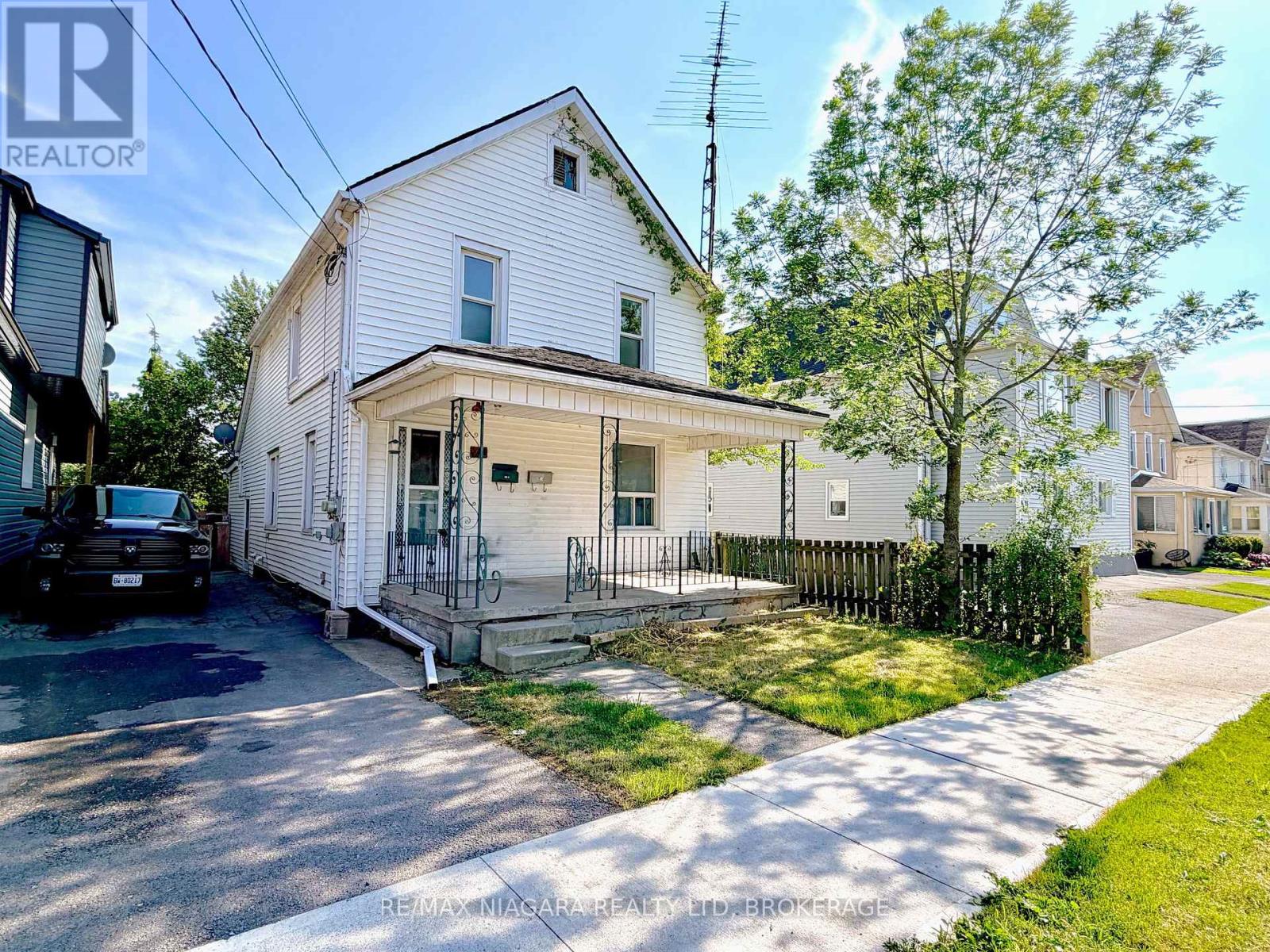 21 FIFTH STREET, Welland, Ontario