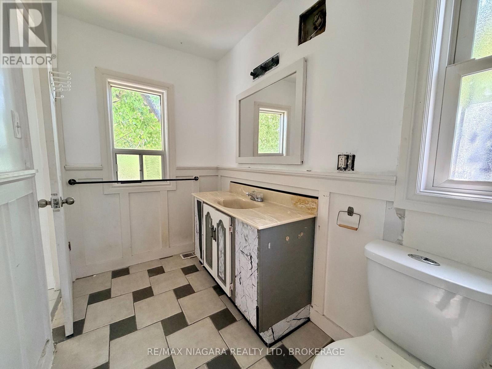 21 Fifth Street, Welland, Ontario  L3B 4Z4 - Photo 11 - X13536094