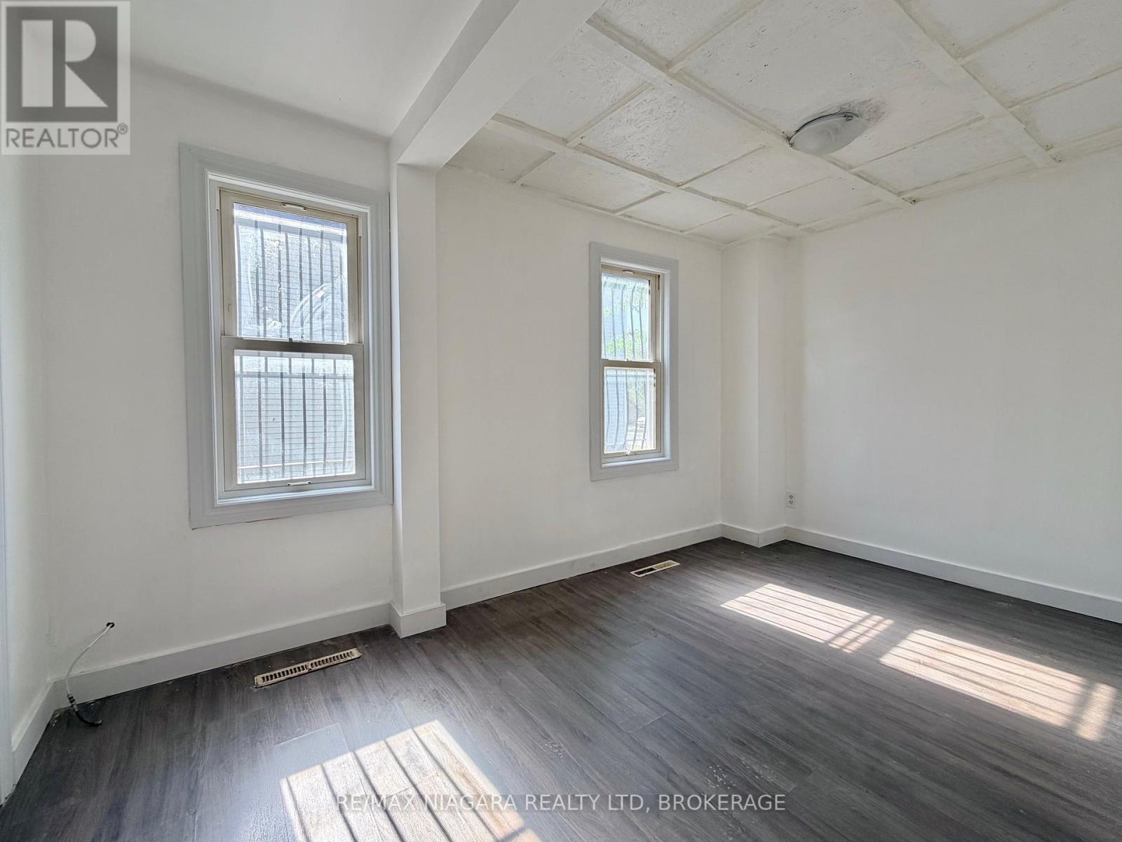 21 Fifth Street, Welland, Ontario  L3B 4Z4 - Photo 7 - X13536094