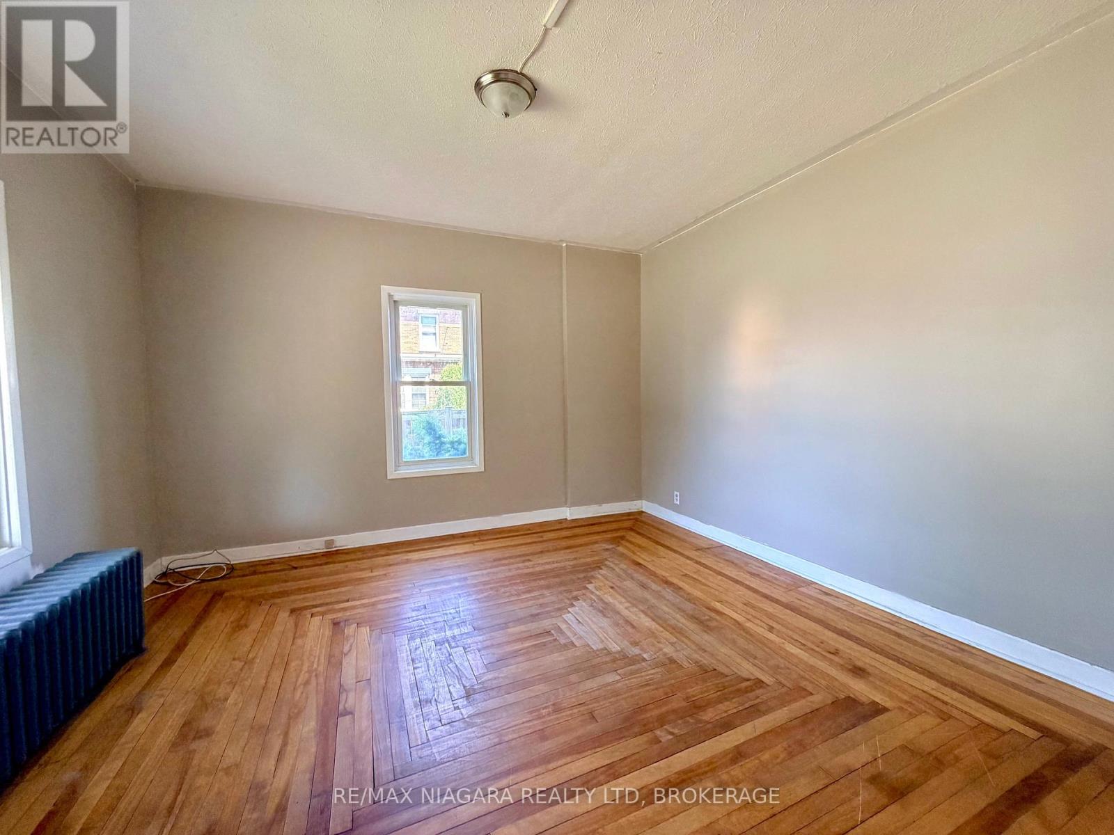 93 State Street, Welland, Ontario  L3B 4K6 - Photo 5 - X13536096