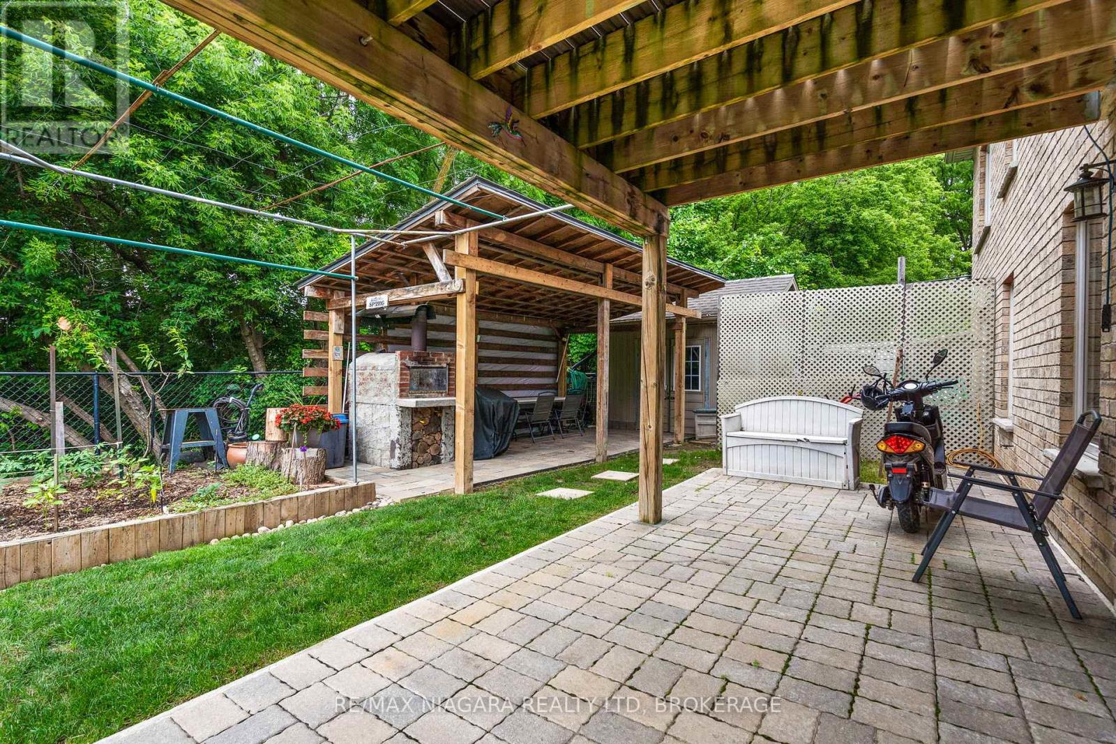 255 Lakeshore Road, St. Catharines, Ontario  L2M 1R9 - Photo 24 - X13536154