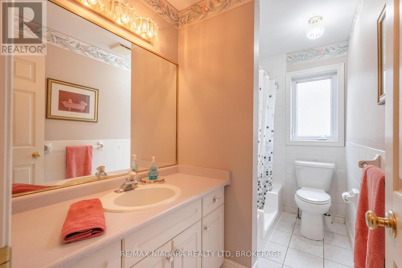 8034 Pinellas Park Drive, Niagara Falls, Ontario  L2H 3B2 - Photo 20 - X13536252