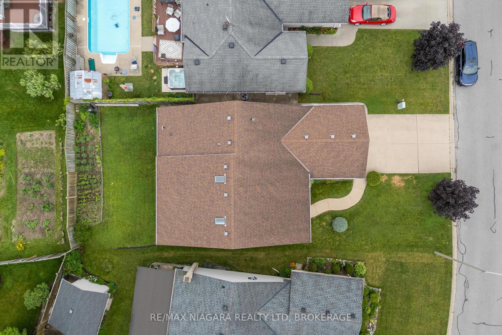 8034 Pinellas Park Drive, Niagara Falls, Ontario  L2H 3B2 - Photo 27 - X13536252