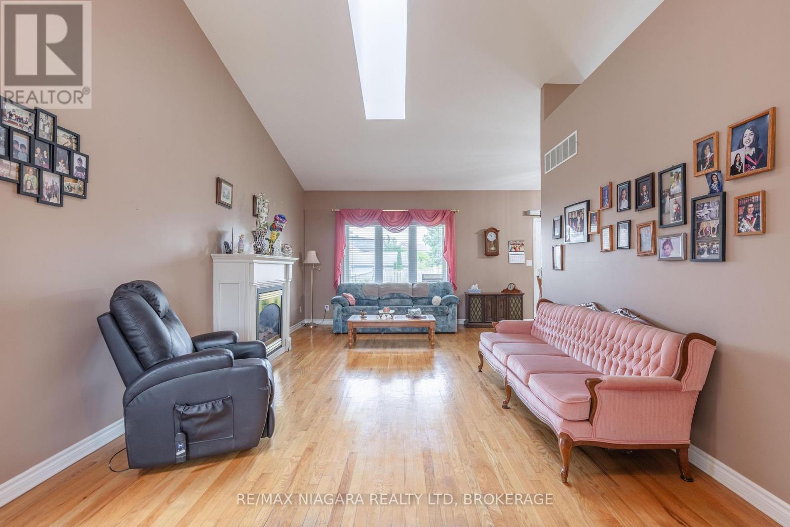 8034 Pinellas Park Drive, Niagara Falls, Ontario  L2H 3B2 - Photo 7 - X13536252
