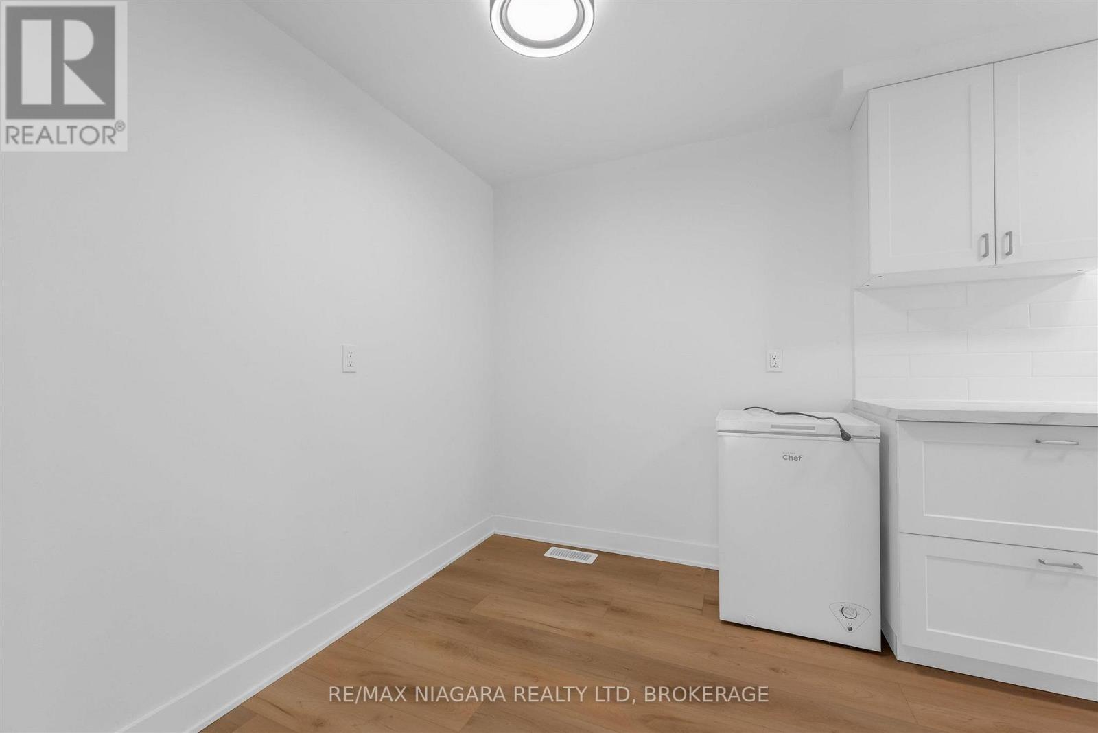 2 Baldwin Crescent, Thorold, Ontario  L2V 4H5 - Photo 12 - X13536390