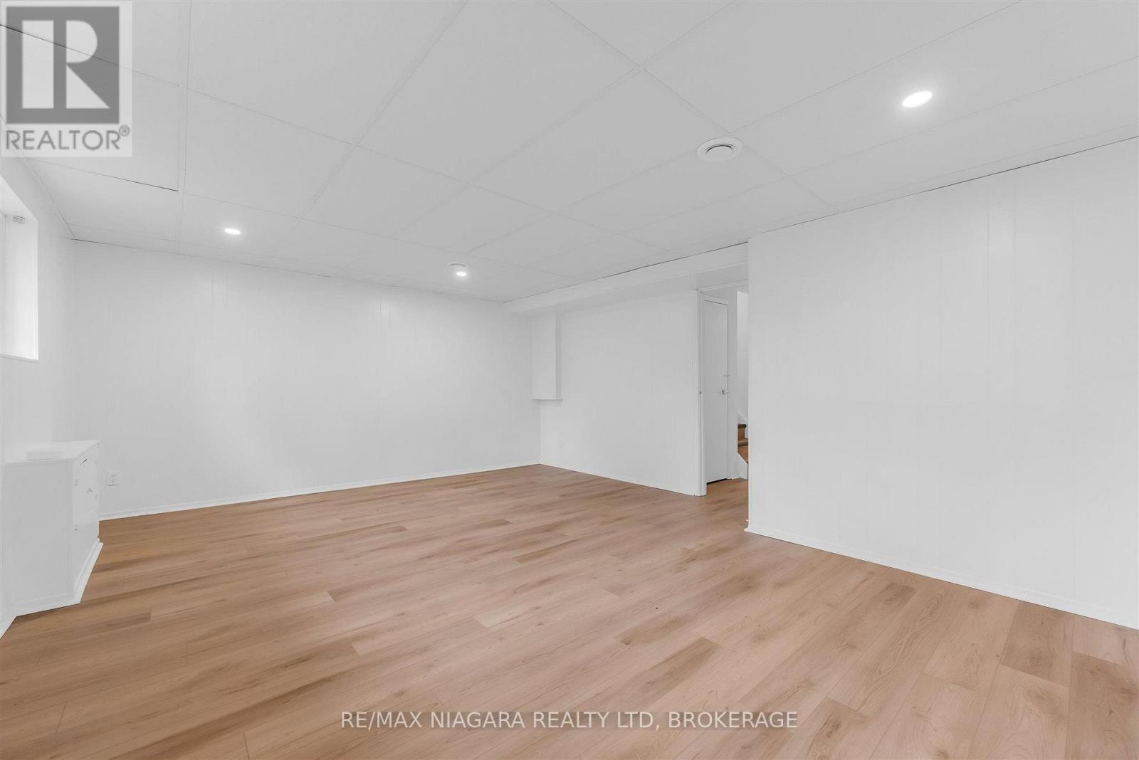 2 Baldwin Crescent, Thorold, Ontario  L2V 4H5 - Photo 21 - X13536390
