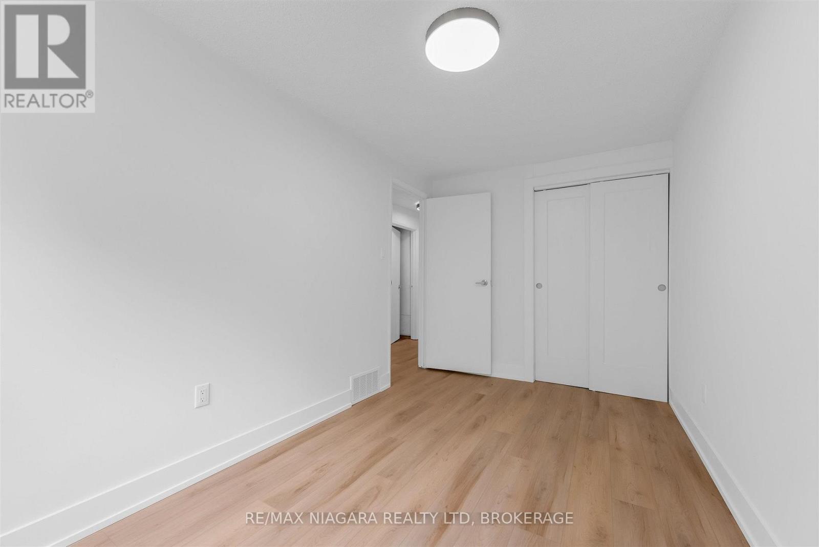 2 Baldwin Crescent, Thorold, Ontario  L2V 4H5 - Photo 27 - X13536390