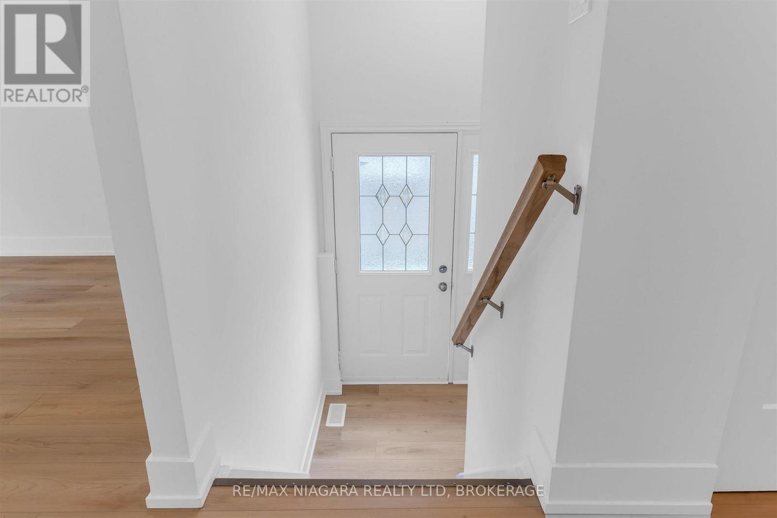 2 Baldwin Crescent, Thorold, Ontario  L2V 4H5 - Photo 4 - X13536390