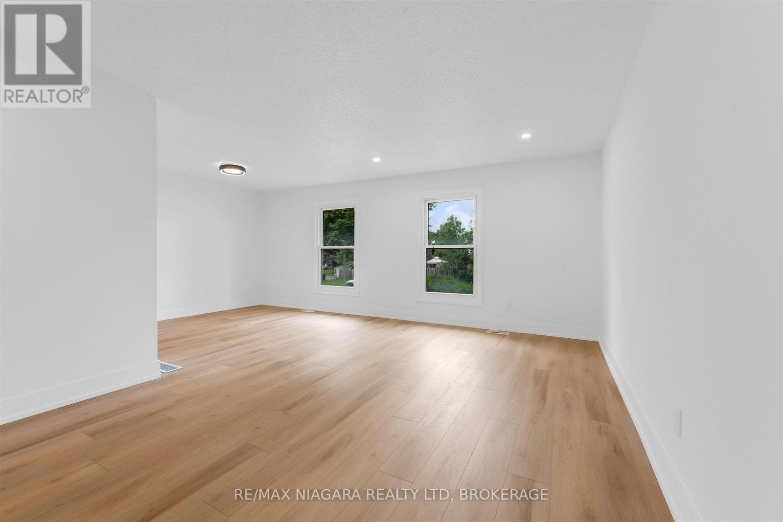 2 Baldwin Crescent, Thorold, Ontario  L2V 4H5 - Photo 6 - X13536390