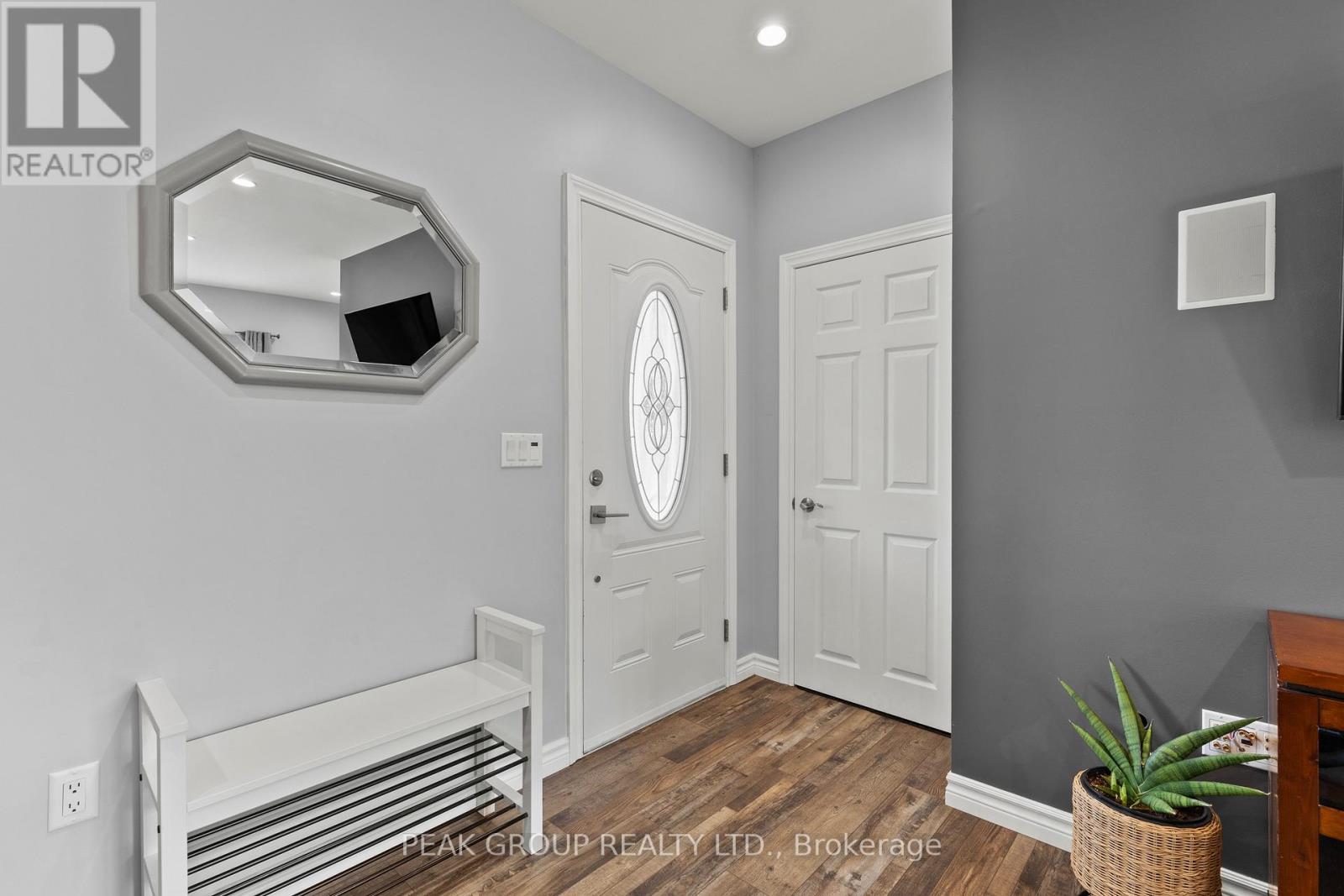 19 Bosnich Avenue, Welland, Ontario  L3C 2W6 - Photo 6 - X13536410