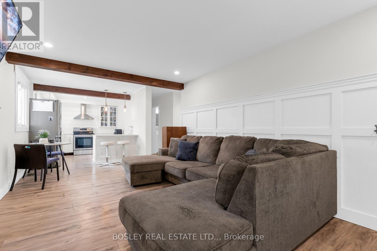 32 Grandview Drive, St. Catharines, Ontario  L2M 1A9 - Photo 2 - X13536518