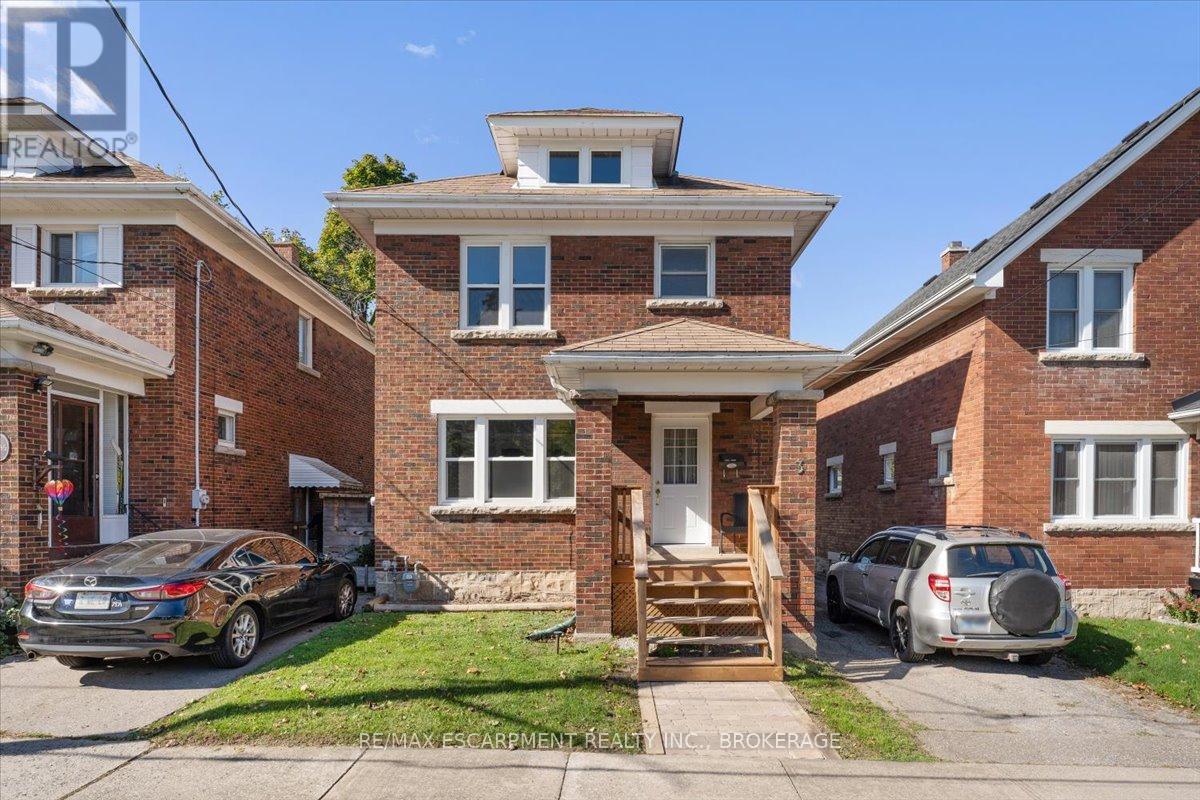 MAIN - 3 CARLETON STREET S, Thorold, Ontario