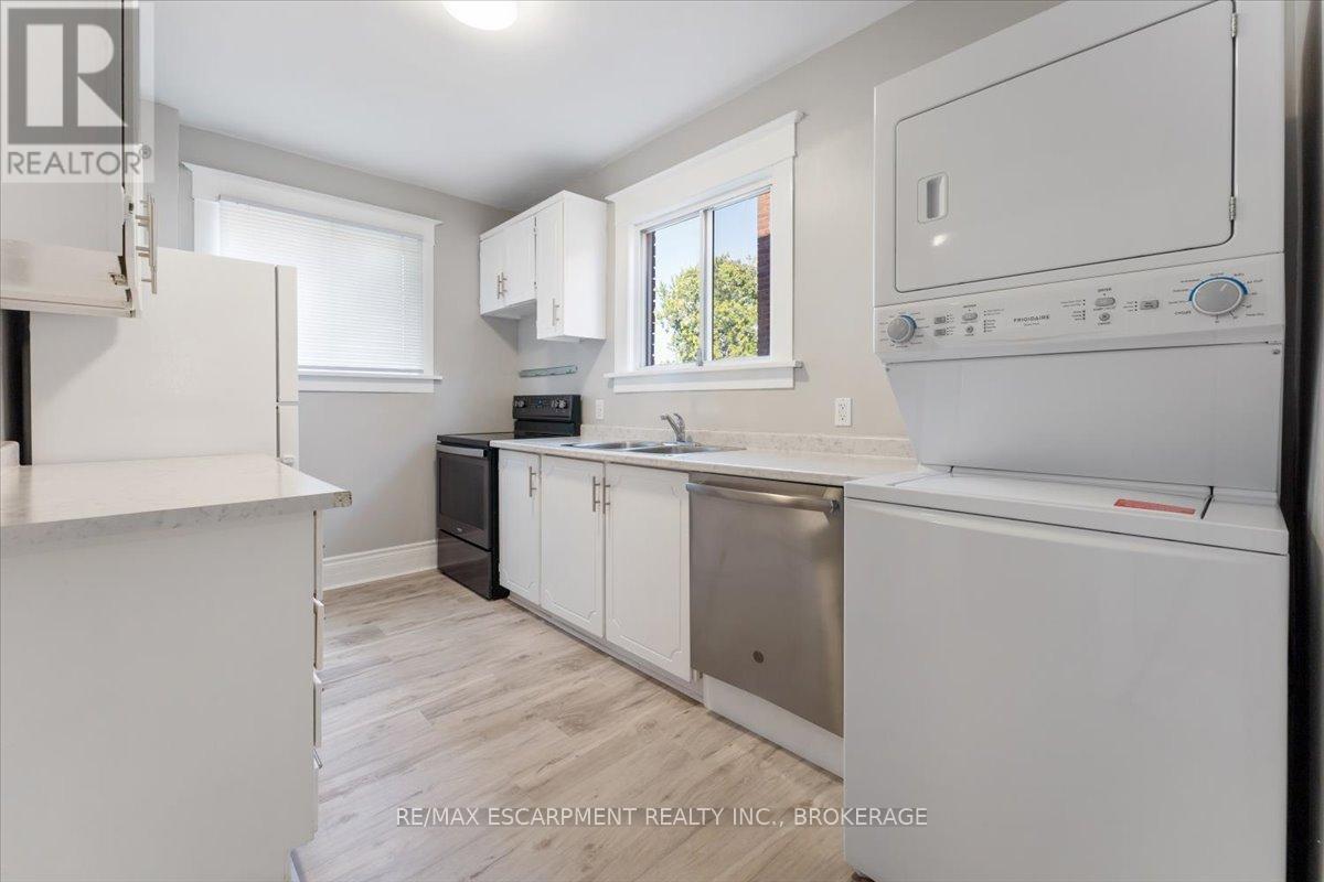Main - 3 Carleton Street S, Thorold, Ontario  L2V 1Z5 - Photo 13 - X13537058