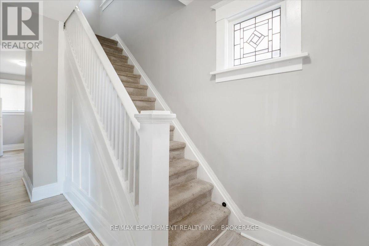 Main - 3 Carleton Street S, Thorold, Ontario  L2V 1Z5 - Photo 14 - X13537058