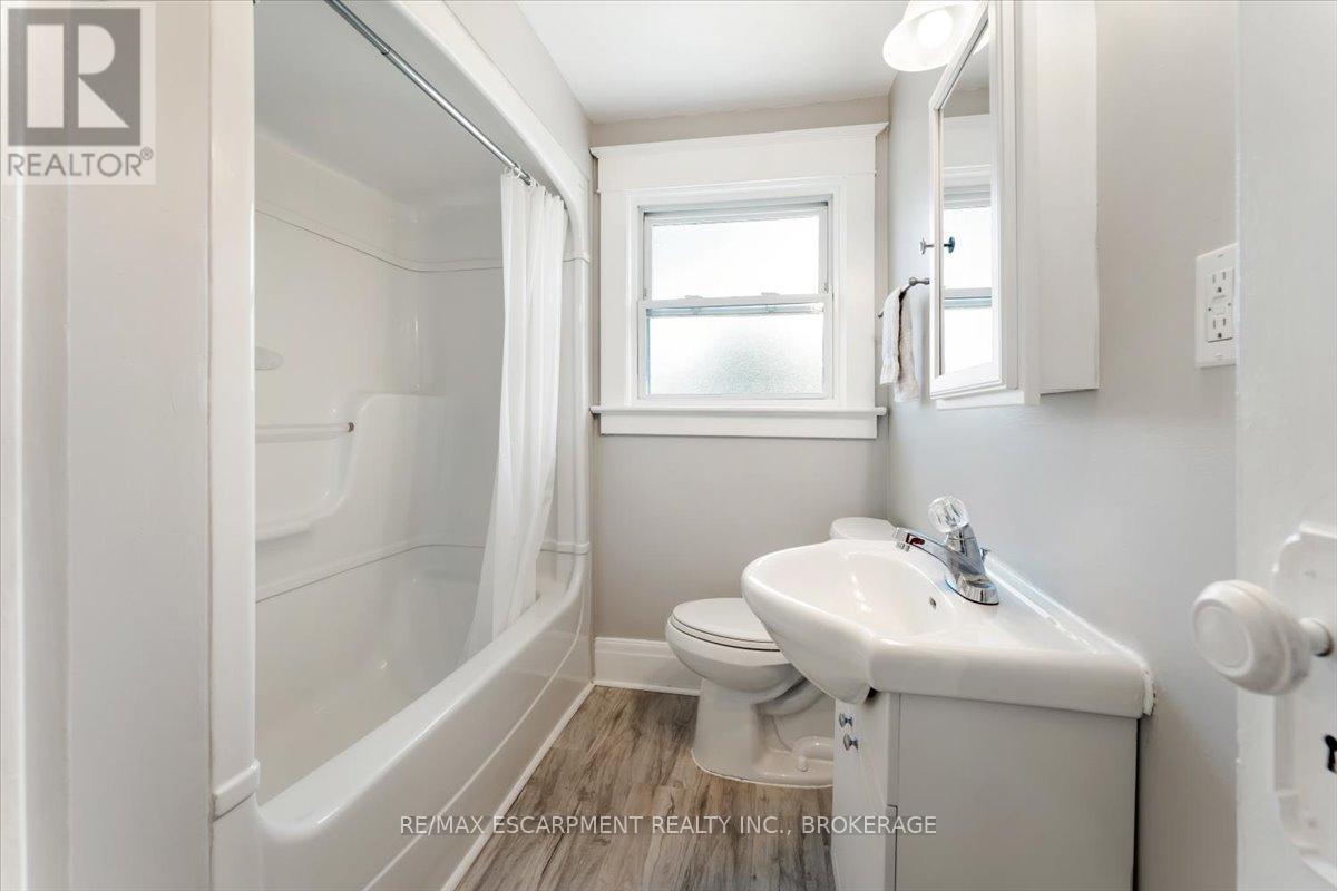 Main - 3 Carleton Street S, Thorold, Ontario  L2V 1Z5 - Photo 22 - X13537058