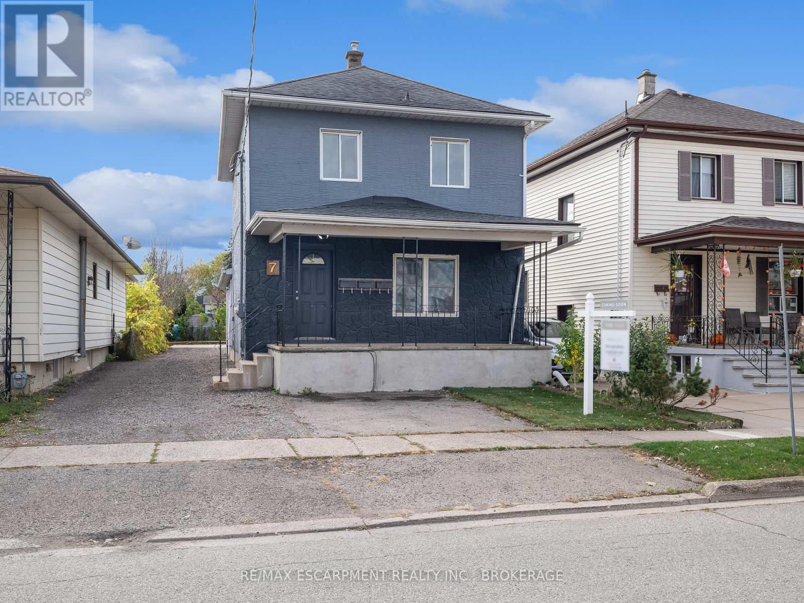 UPPER - 7 MAITLAND STREET, Thorold, Ontario