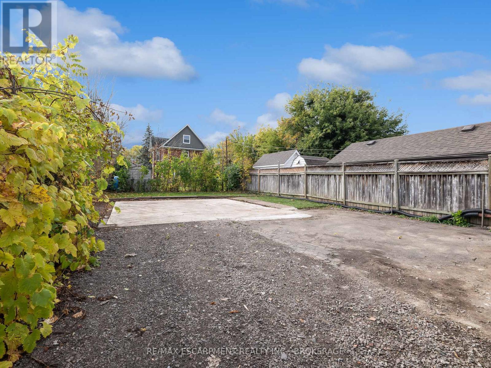 Upper - 7 Maitland Street, Thorold, Ontario  L2V 3A4 - Photo 11 - X13537078