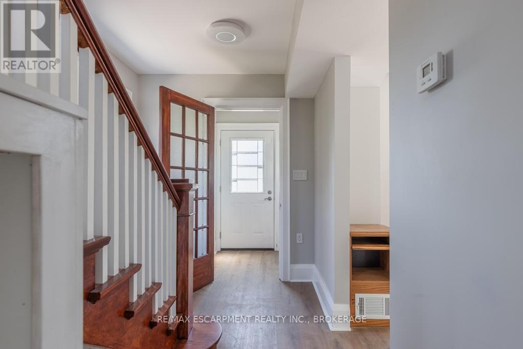 5701 Dorchester Road, Niagara Falls, Ontario  L2G 5S5 - Photo 14 - X13537260